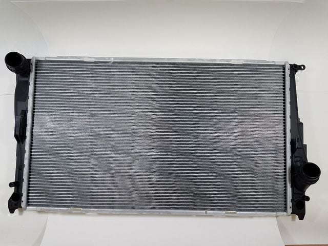 Bmw Radyatör E90 N54-N55 17117547059