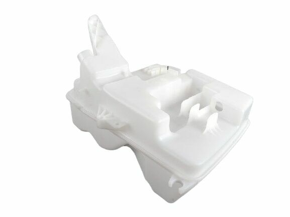 Bmw Silecek Su Deposu E60 61677179453