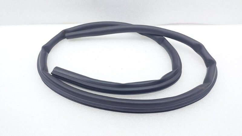 Bmw Kaput Lastiği G20 51767419379